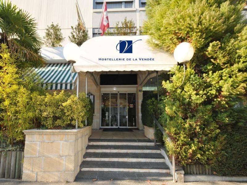 Hostellerie De La Vendee Lancy Exterior photo